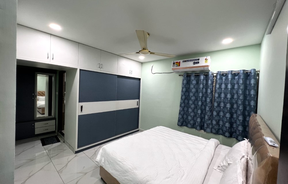 Gallery Picture